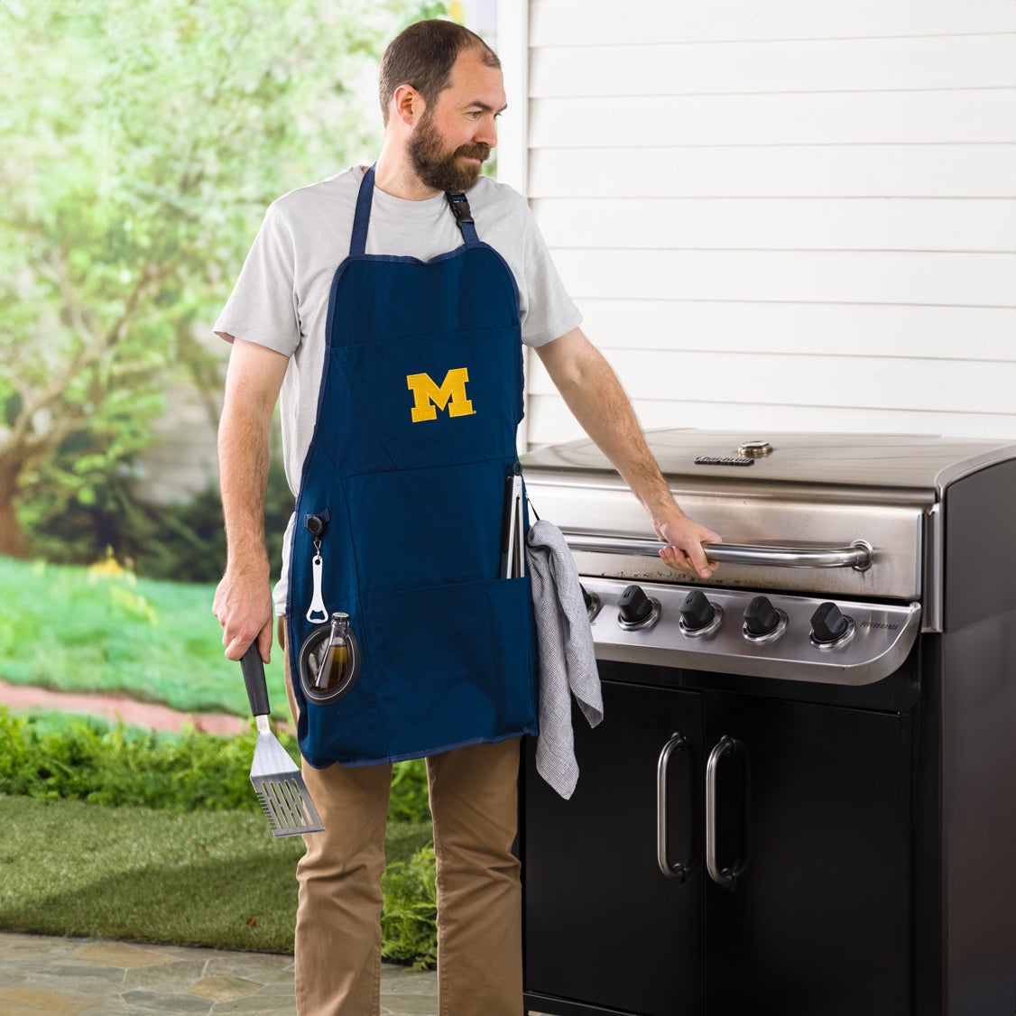 University of Michigan Wolverines Grilling Apron