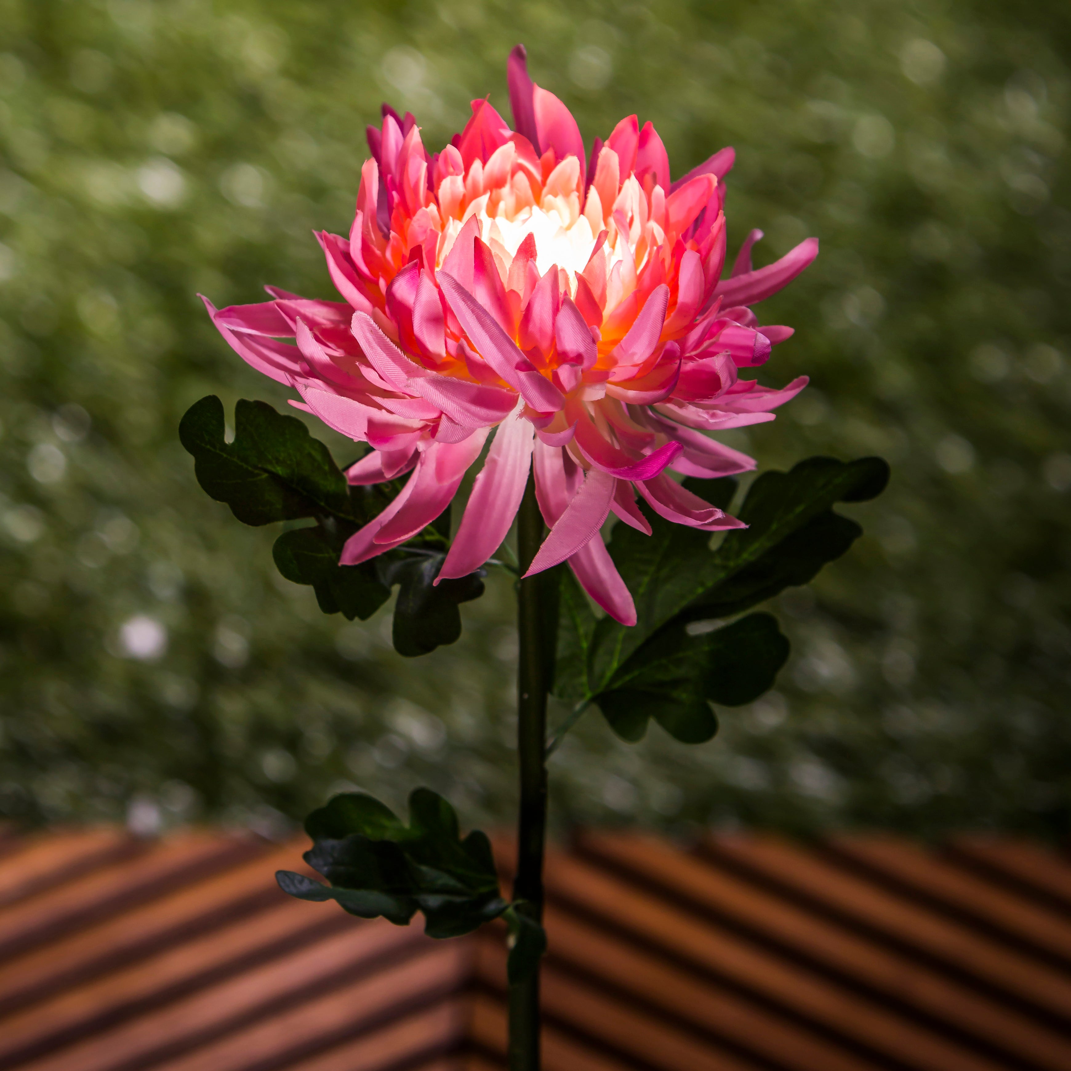 Pink Solar Artificial Flower Garden Stake