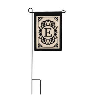 Cambridge Monogram Garden Applique Flag, Letter E